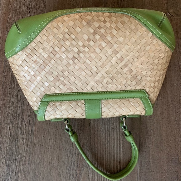 New York & company Green and Tan Woven Handbag - Picture 4 of 12
